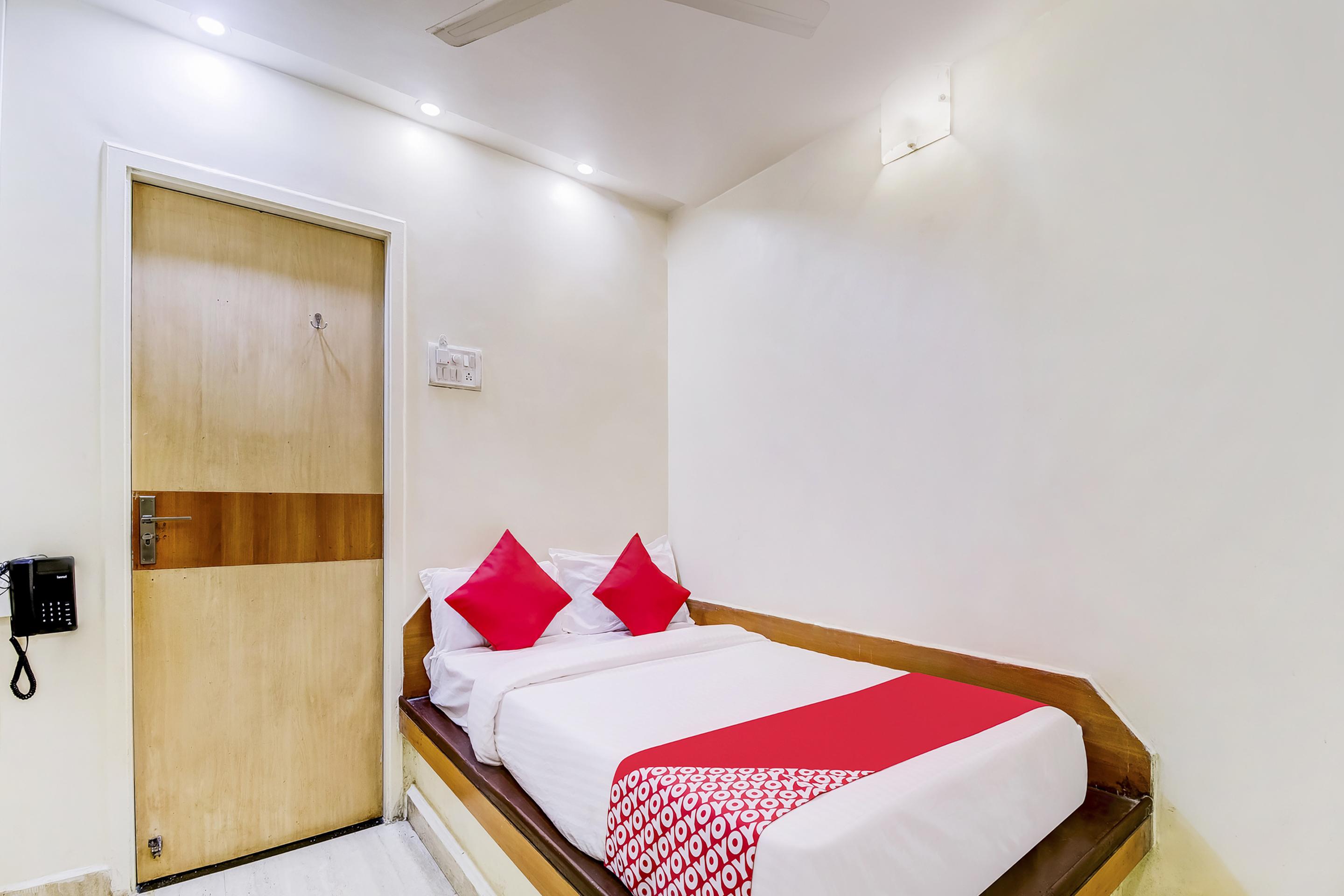 Super Oyo Hotel Dreamland Bombay Extérieur photo