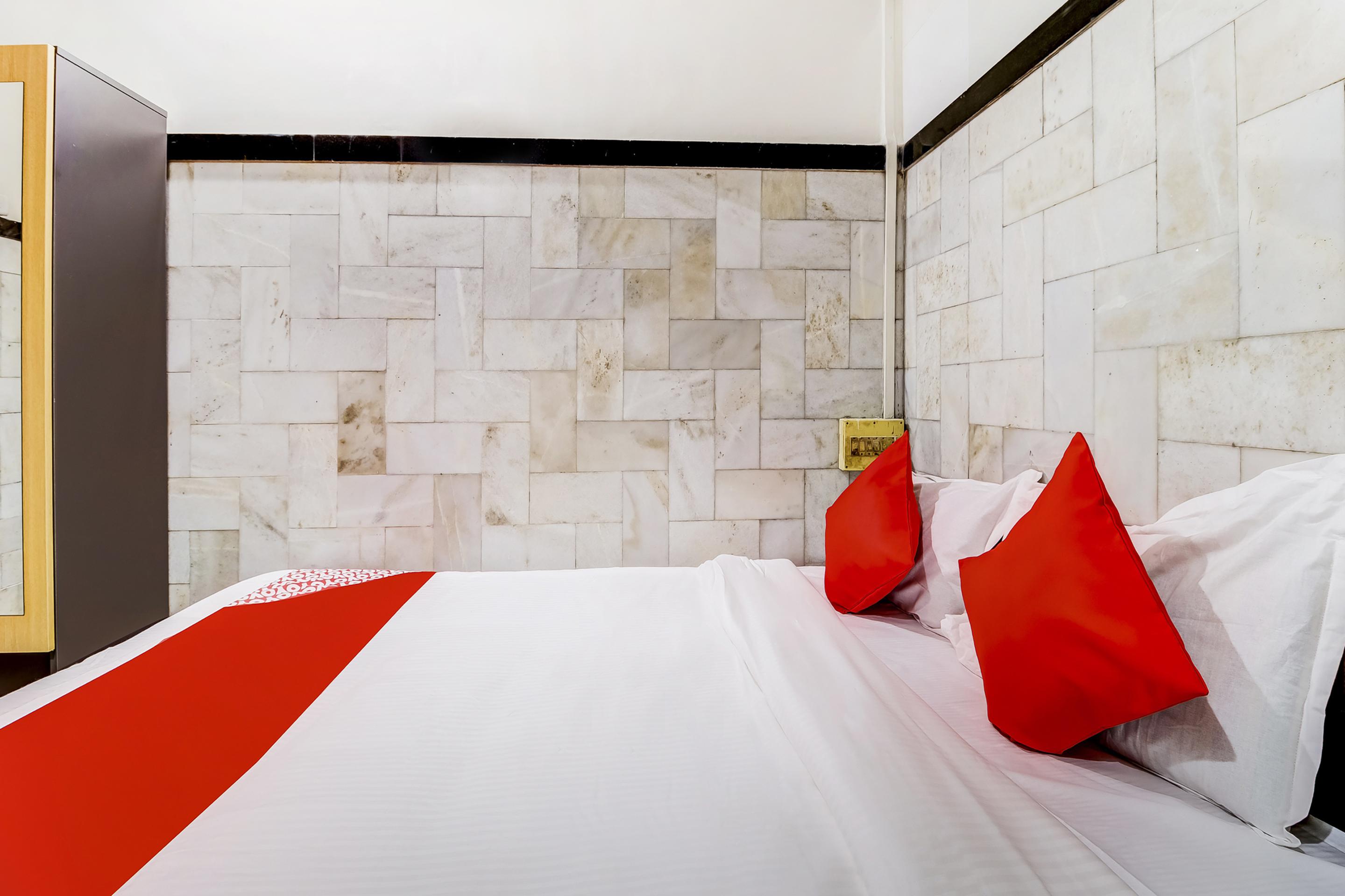 Super Oyo Hotel Dreamland Bombay Extérieur photo