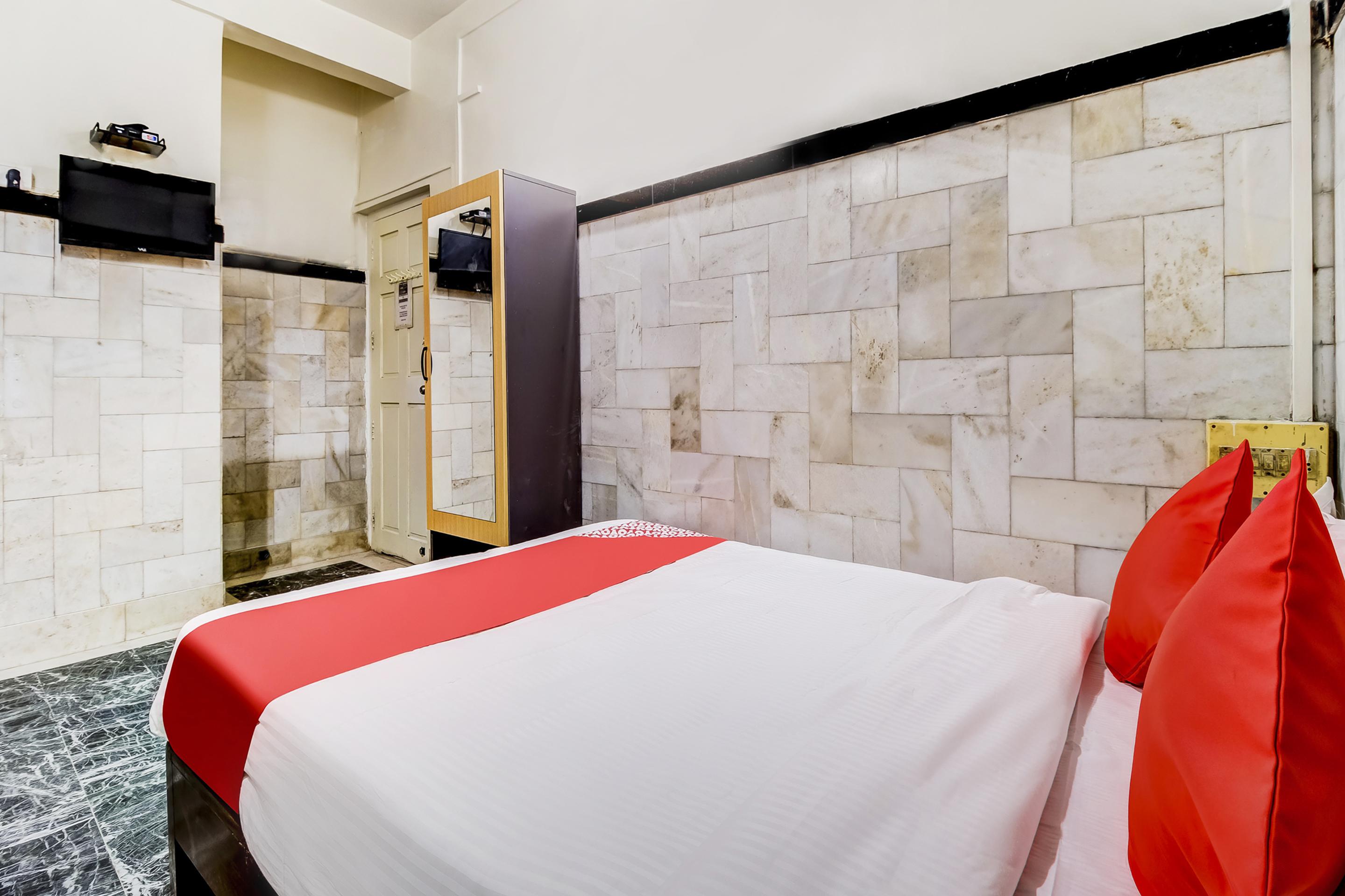 Super Oyo Hotel Dreamland Bombay Extérieur photo