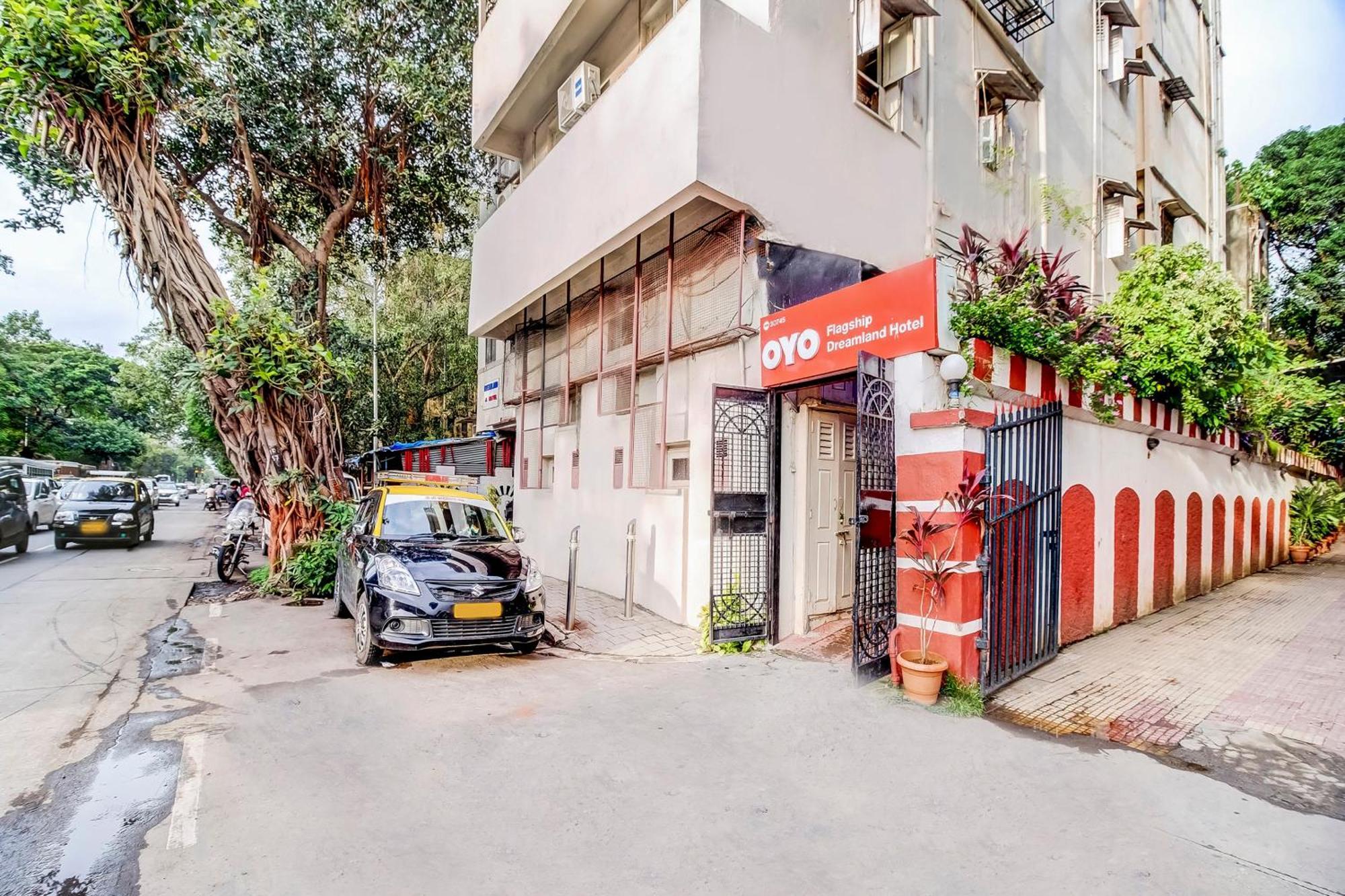 Super Oyo Hotel Dreamland Bombay Extérieur photo