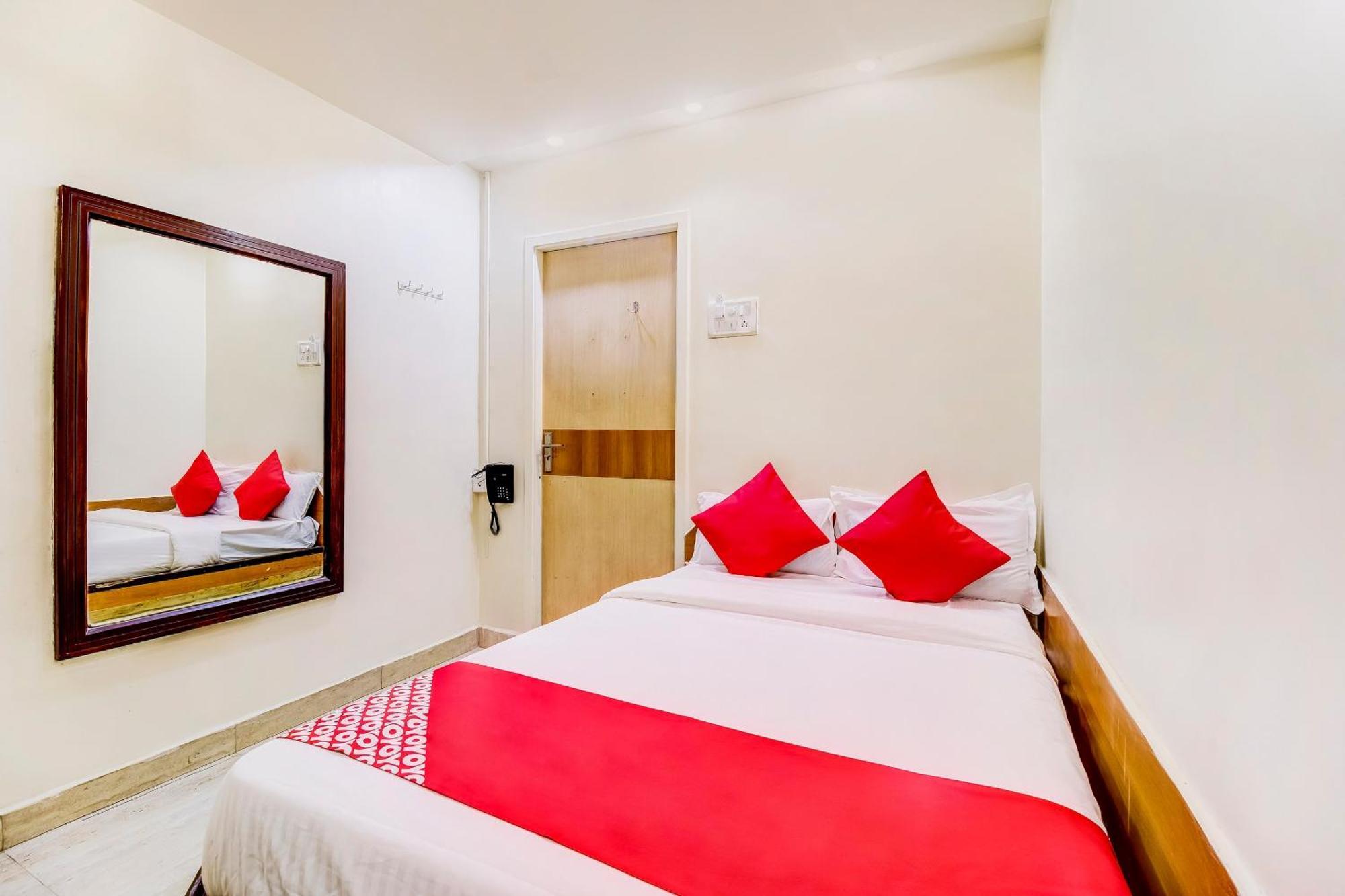 Super Oyo Hotel Dreamland Bombay Extérieur photo