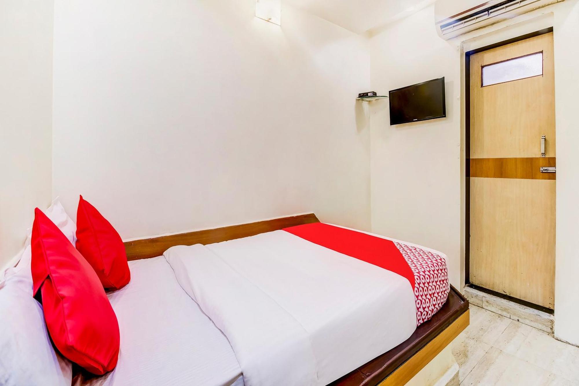 Super Oyo Hotel Dreamland Bombay Extérieur photo
