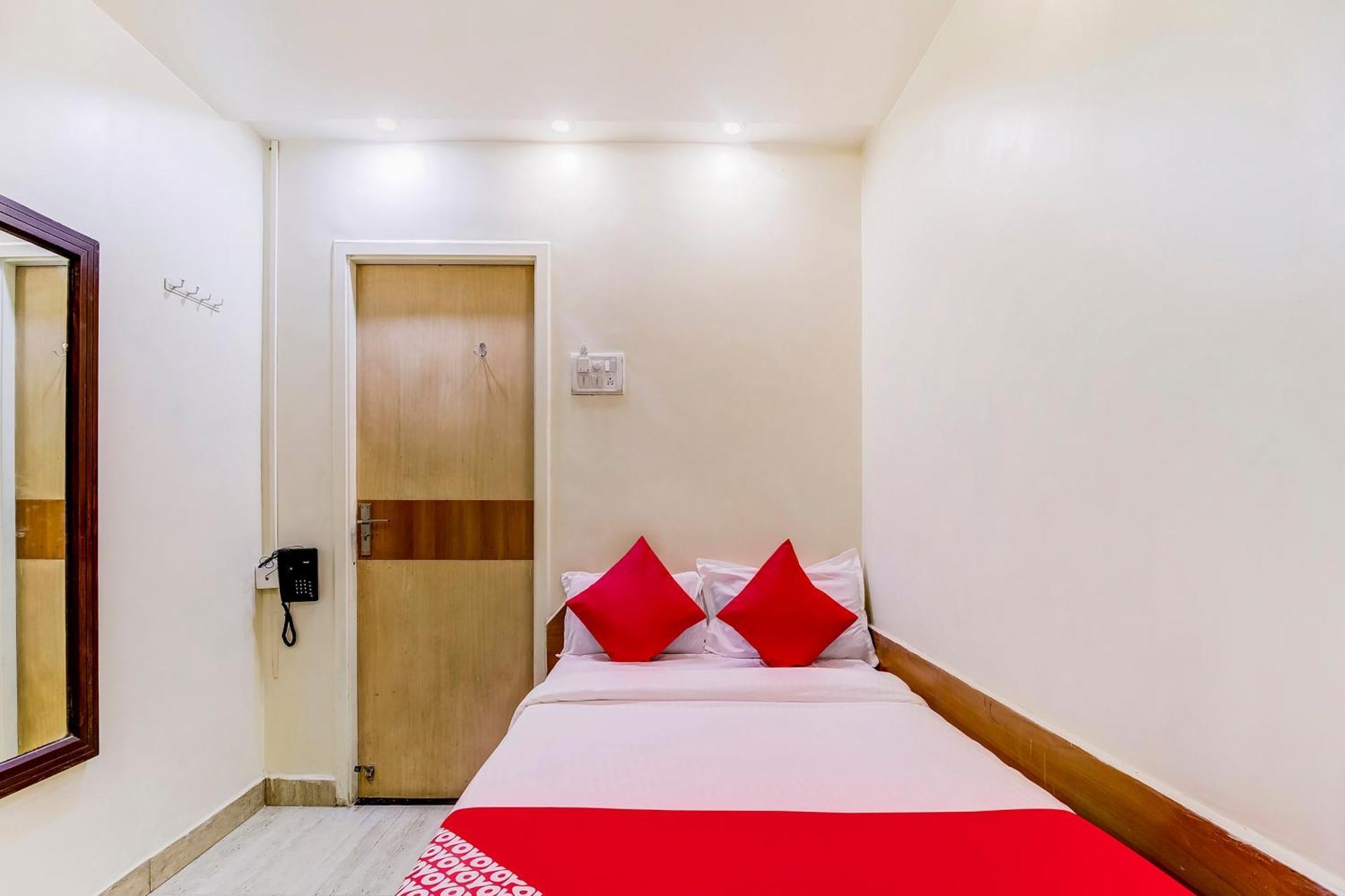 Super Oyo Hotel Dreamland Bombay Extérieur photo